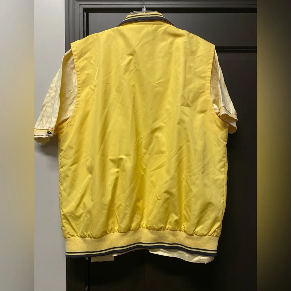 Ladies Cutter and Buck golf shirt and vest. Large. - Picture 4 of 9